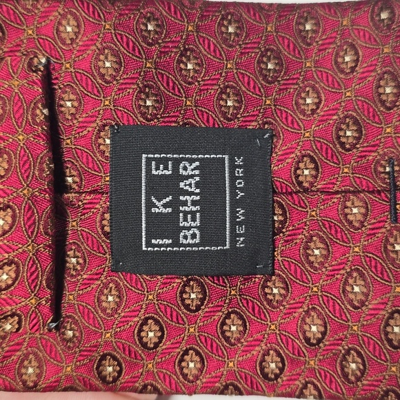 {Ike Behar} Burgundy and Gold Patterned Tie - Picture 5 of 8
